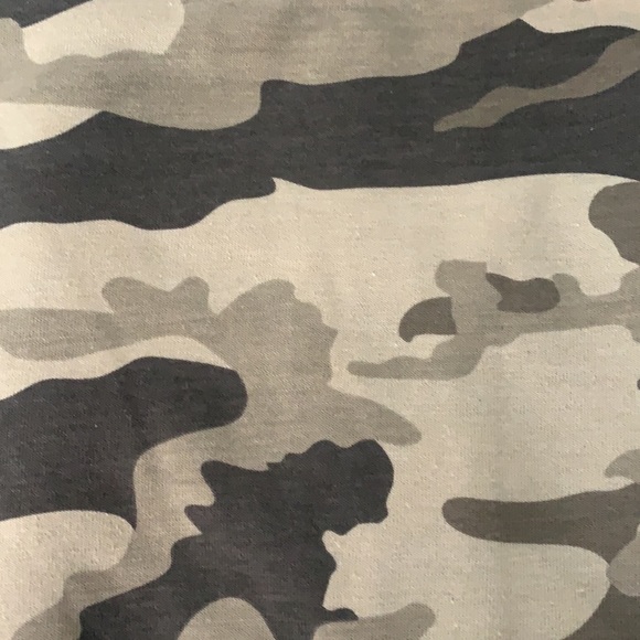 Mountain Ridge | Brown tan Camo sleeveless men’s Tank - Picture 3 of 6